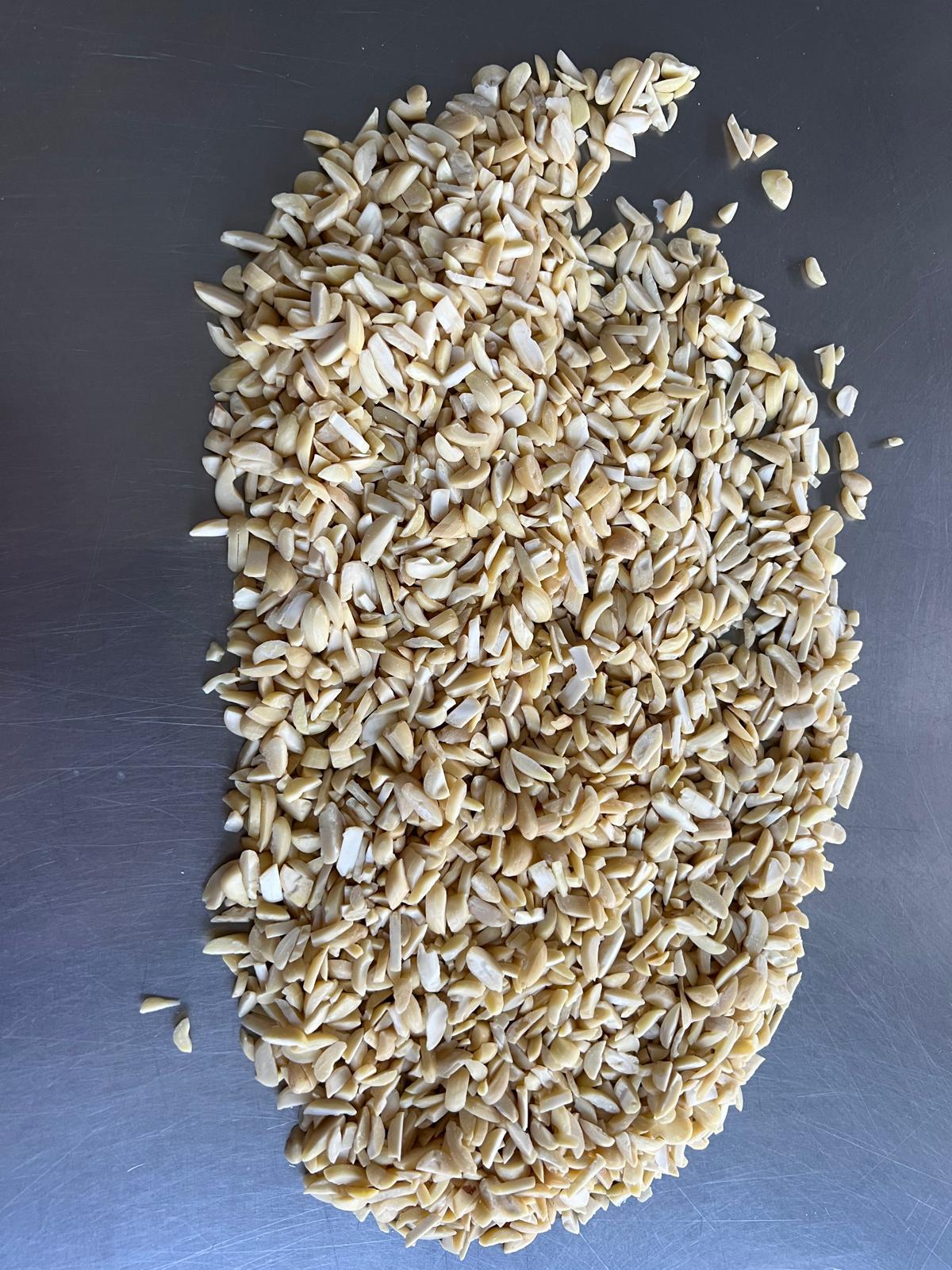 Éclats grossiers d'amandes